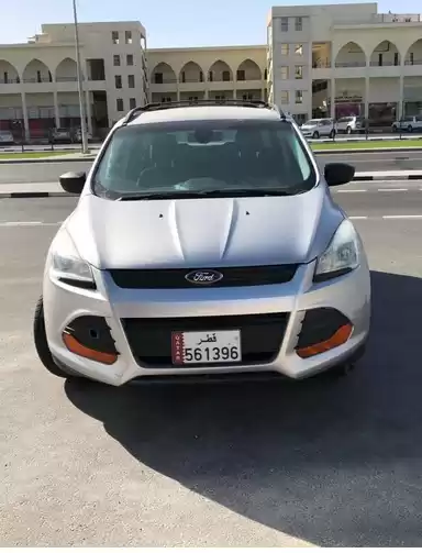 مستعملة Ford Escape للبيع في الدوحة #5588 - 1  صورة 